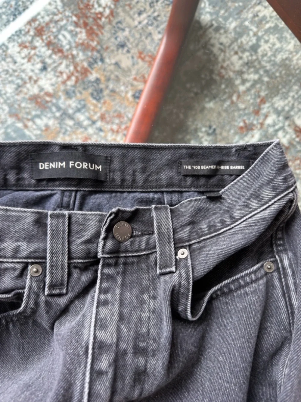 Denim Forum Barrel Leg Jeans - Picture 4 of 4